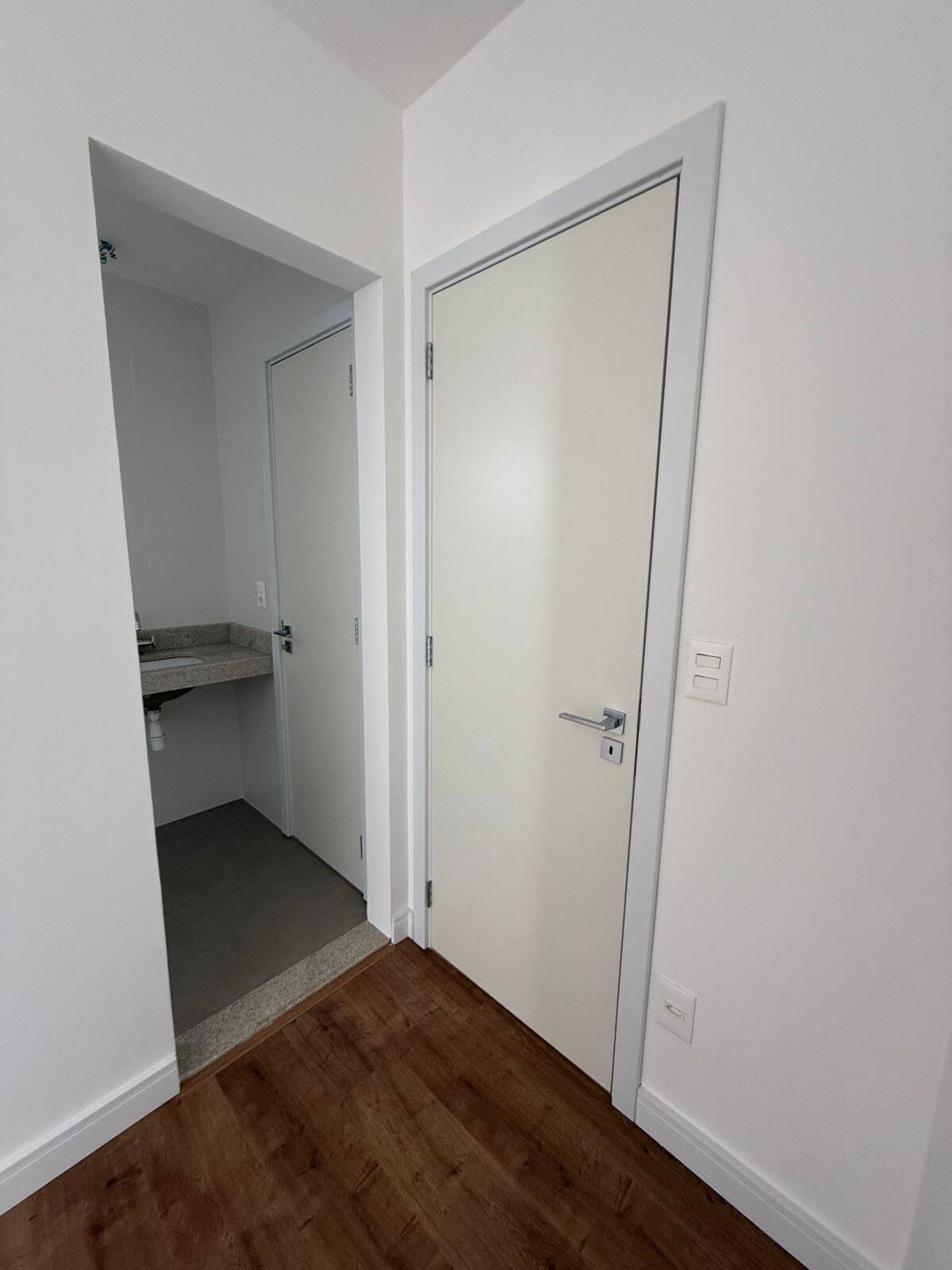 Apartamento à venda com 3 quartos, 105m² - Foto 9